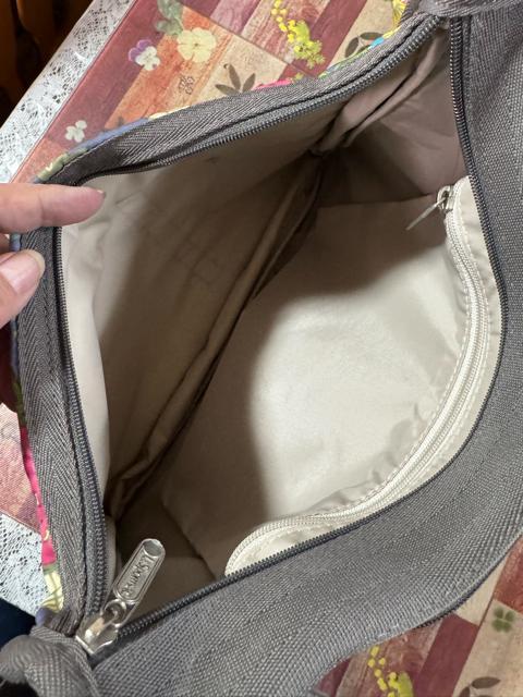 感謝を込めて★LeSportsac極美品ショルダーバック・ポーチ★ナチュラル系セットアップ★1000円スタート < ブランド 感謝を込めて★LeSportsac極美品ショルダーバック・ポーチ★ナチュラル系セットアップ★1000円スタート < ブランドの