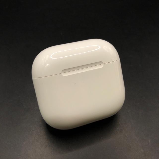 ���� �����i Apple �A�b�v�� AirPods4 ���C�����X�C���z�� �� �Ɠd/AV�� 
