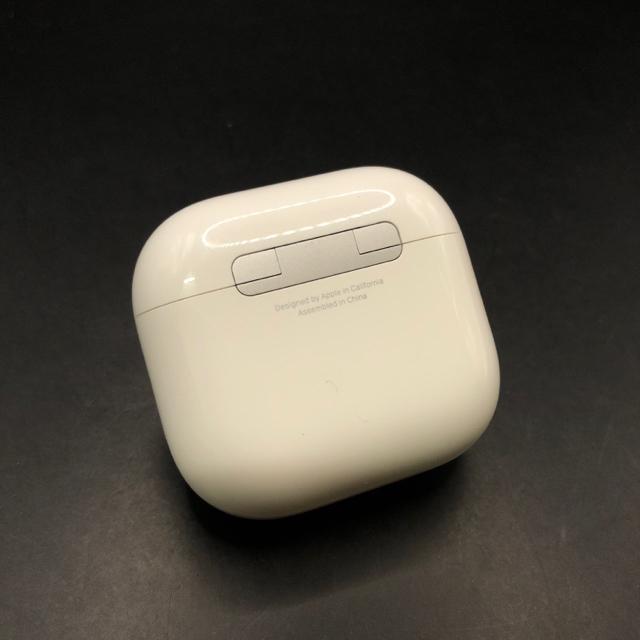 ���� �����i Apple �A�b�v�� AirPods4 ���C�����X�C���z�� �� �Ɠd/AV�� 
