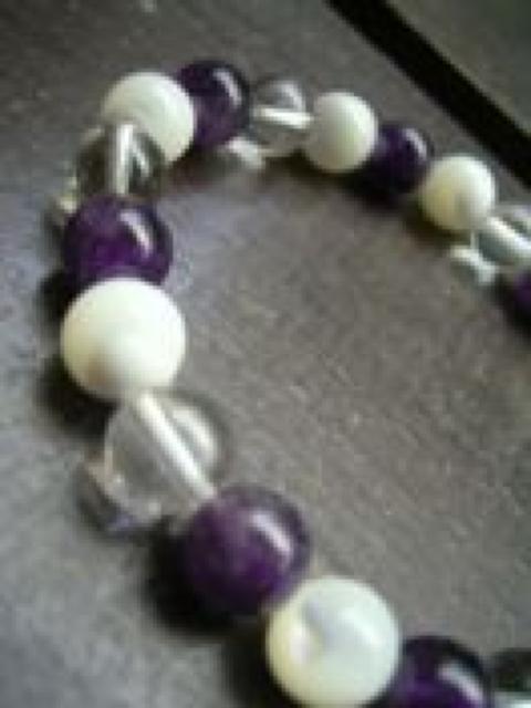☆即決☆アメジストxマザーオブパールx水晶ブレスレット < 男性アクセサリー/時計 ☆即決☆アメジストxマザーオブパールx水晶ブレスレット < 男性アクセサリー/時計の
