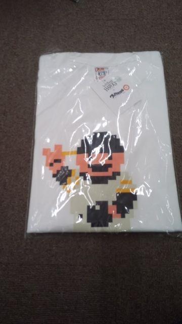 【新品】ソフトバンクホークス×ファミスタ Tシャツ  内川 < レジャー/スポーツ  【新品】ソフトバンクホークス×ファミスタ Tシャツ  内川  < レジャー/スポーツの