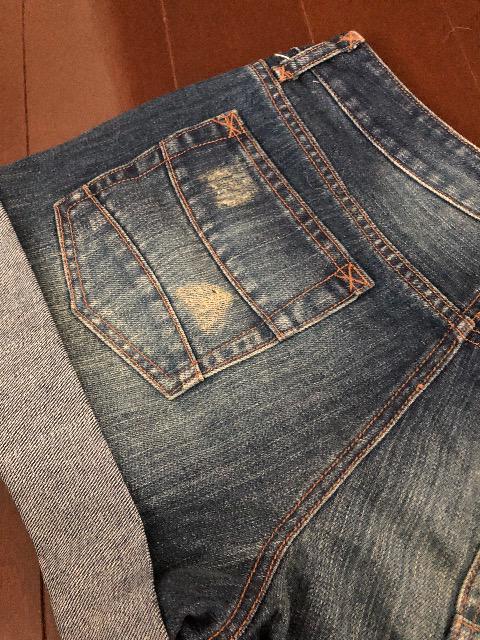 新品〈デニムショートパンツ〉ANITA ARENBERG/アニタアレンバーグ(ダメージ)Mサイズ < 女性ファッション  新品〈デニムショートパンツ〉ANITA ARENBERG/アニタアレンバーグ(ダメージ)Mサイズ < 女性ファッションの