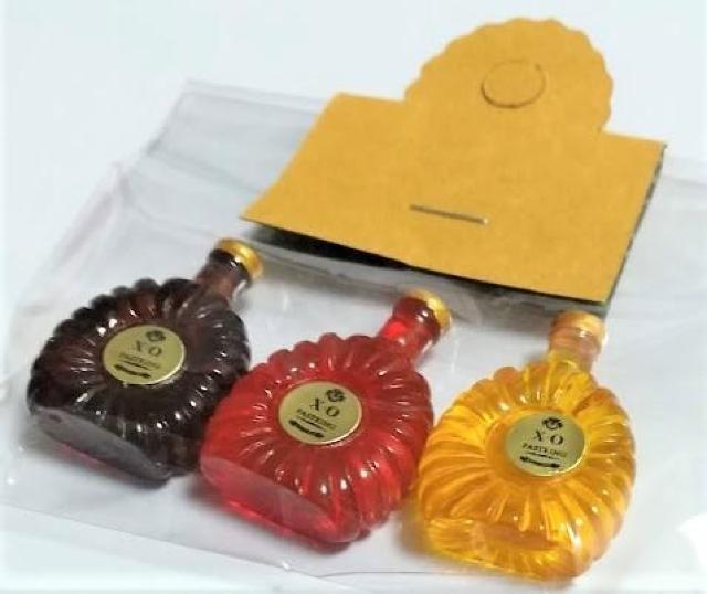 ミニチュア★XO★3本セット★バーカウンターなどにいかがでしょうか★ドールハウスに★ < おもちゃ ミニチュア★XO★3本セット★バーカウンターなどにいかがでしょうか★ドールハウスに★ < おもちゃの