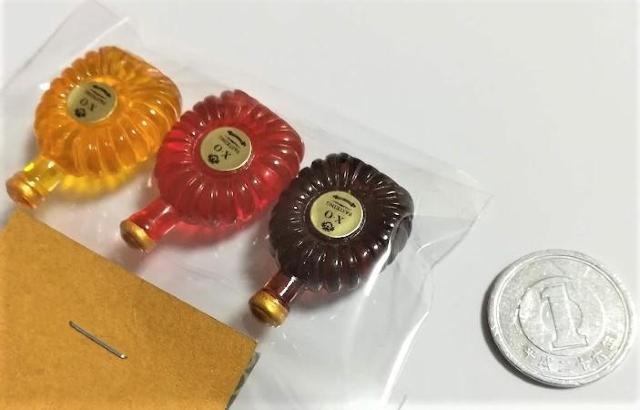 ミニチュア★XO★3本セット★バーカウンターなどにいかがでしょうか★ドールハウスに★ < おもちゃ ミニチュア★XO★3本セット★バーカウンターなどにいかがでしょうか★ドールハウスに★ < おもちゃの