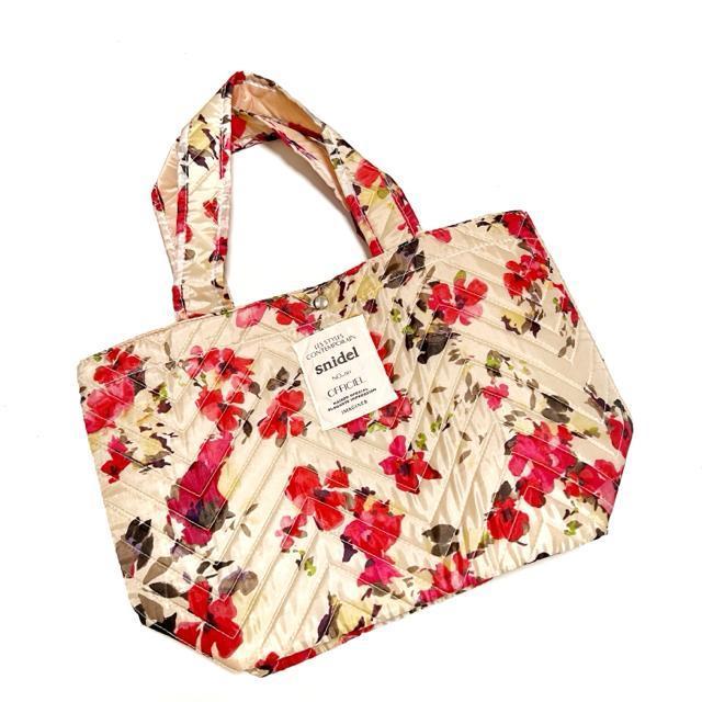 【NEW/非売品】花柄キルティングトートバッグ/snidel/サイズA4 < 女性ファッション  【NEW/非売品】花柄キルティングトートバッグ/snidel/サイズA4 < 女性ファッションの