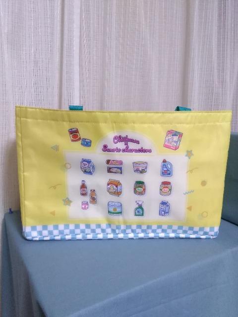 ちいかわ×サンリオキャラクターズレジかごバッグ イエロー < アニメ/コミック/キャラクター ちいかわ×サンリオキャラクターズレジかごバッグ イエロー < アニメ/コミック/キャラクターの