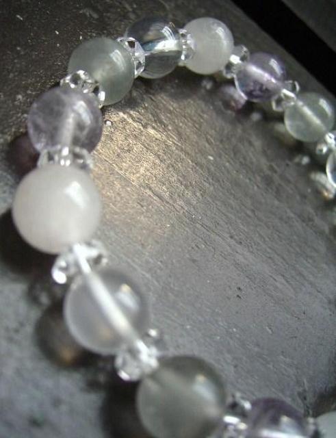 ローズクォーツxラベンダーアメジストxミルキークォーツ < 女性アクセサリー/時計 ローズクォーツxラベンダーアメジストxミルキークォーツ < 女性アクセサリー/時計の