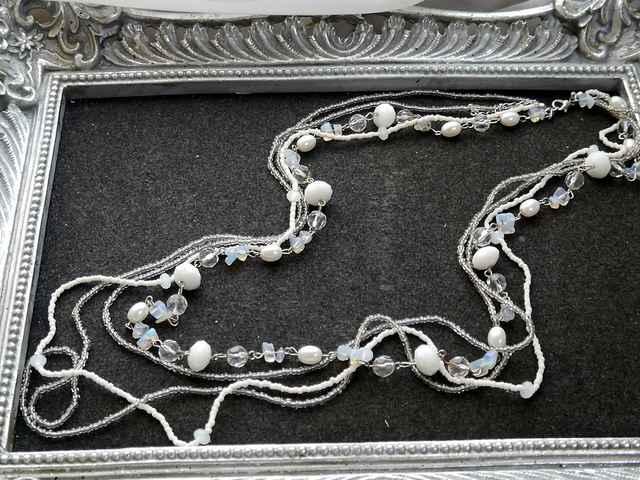 新品 アンティーク調4連ビーズネックレス < 女性アクセサリー/時計  新品 アンティーク調4連ビーズネックレス  < 女性アクセサリー/時計の