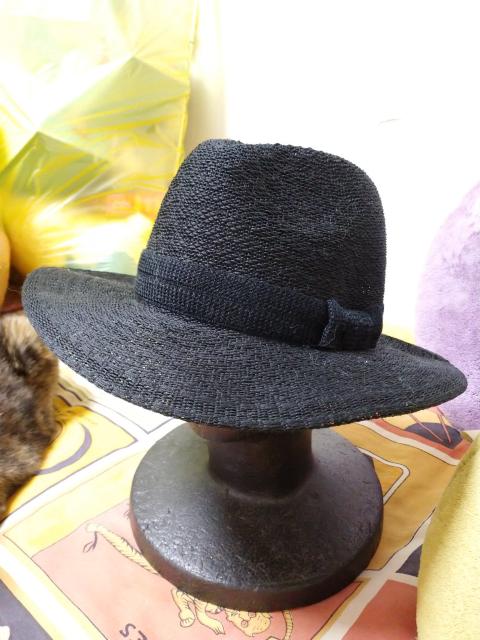 黒リボン ハット < 女性ファッション  黒リボン ハット  < 女性ファッションの