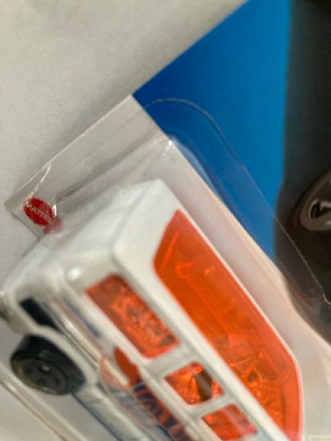 ӃzbgEB[E_bWo@(oi)  zr[ 