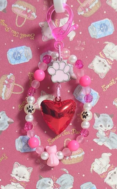 �n���h���C�h��v���J�����[�X�`���[�����˂������A�p�X�e���s���N