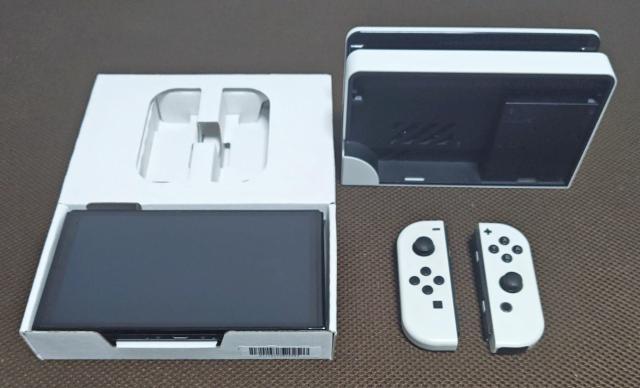 NintendoSWITCH �L�@EL���f�� �z���C�g �j���e���h�[�X�C�b�` �� �Q�[���{��/�\�t�g�� 