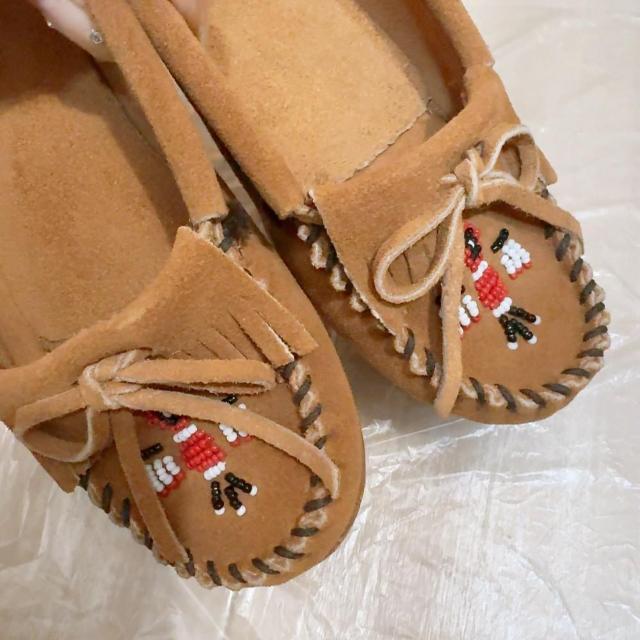 ◆Minnetonka/ミネトンカ◆ビーズ刺繍スエードモカシン★サンダーバード*秋冬コーデ♪ < ブランド ◆Minnetonka/ミネトンカ◆ビーズ刺繍スエードモカシン★サンダーバード*秋冬コーデ♪ < ブランドの