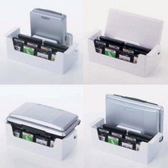 本体.DSカード32枚等収納OK【DS】ファミリーツールボックス < ゲーム本体/ソフト  本体.DSカード32枚等収納OK【DS】ファミリーツールボックス < ゲーム本体/ソフトの