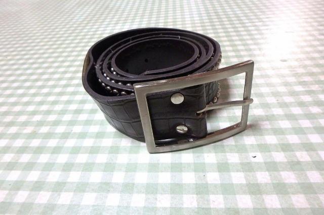 ◆ベルト レザー ダークブラウン スタッズ 型押し 中古品 < 男性ファッション  ◆ベルト レザー ダークブラウン スタッズ 型押し 中古品  < 男性ファッションの