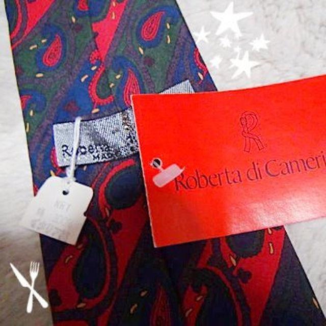 Roberta di Camerinoのシルクのネクタイ イタリア製 新品 !。 < 男性ファッション  Roberta di Camerinoのシルクのネクタイ イタリア製 新品 !。 < 男性ファッションの