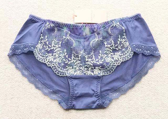 Triumph AMOSTYLE qbvnOV[c MTCY u[ 2Zbg  t@bV 