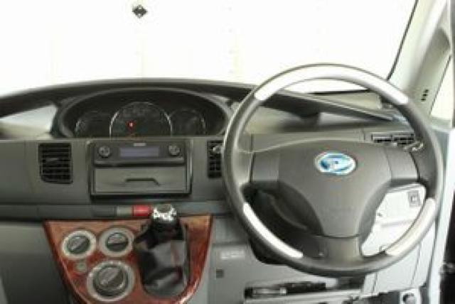 �n���h���J�o�[ �X�e�A�����O �V���o�[ �K�[�j�b�V�� �� ������/�o�C�N