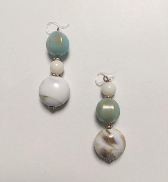 アレルギー対策●アシンメターコイズMix樹脂ピアス●ターコイズブルー水色×ホワイト白 大理石 < 女性アクセサリー/時計 アレルギー対策●アシンメターコイズMix樹脂ピアス●ターコイズブルー水色×ホワイト白 大理石 < 女性アクセサリー/時計の