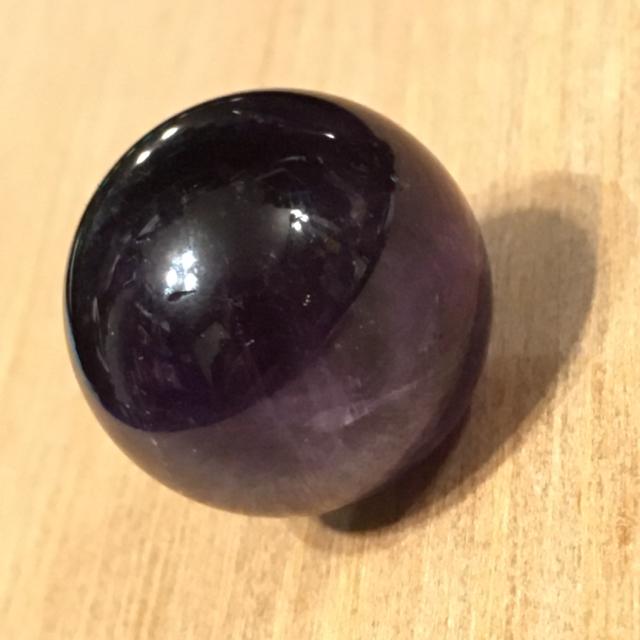 《置物No.211》天然石アメジスト 置物 丸玉 < インテリア/ライフ  《置物No.211》天然石アメジスト 置物 丸玉 < インテリア/ライフの