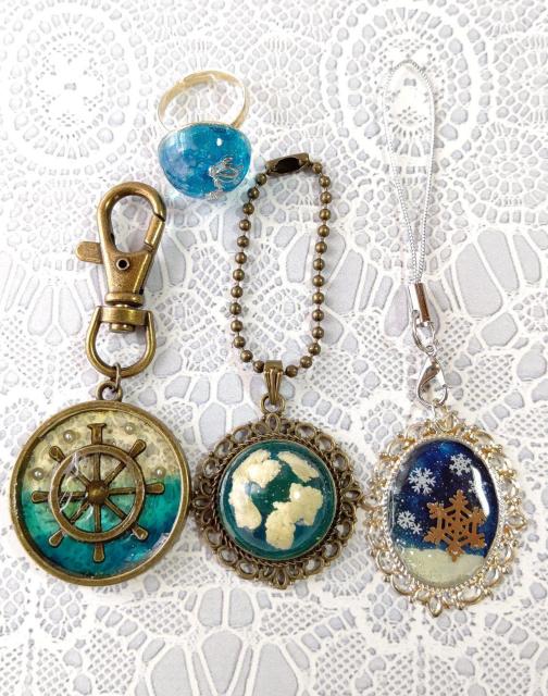 レジンのキーホルダーとストラップとリングのセット  ハンドメイド < 女性ファッション  レジンのキーホルダーとストラップとリングのセット  ハンドメイド  < 女性ファッションの