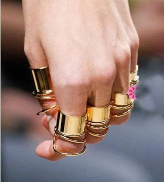 衝撃価格で大奉仕♪今回のみ★ 指輪 リング 9個 セット < 女性アクセサリー/時計 衝撃価格で大奉仕♪今回のみ★ 指輪 リング 9個 セット < 女性アクセサリー/時計の