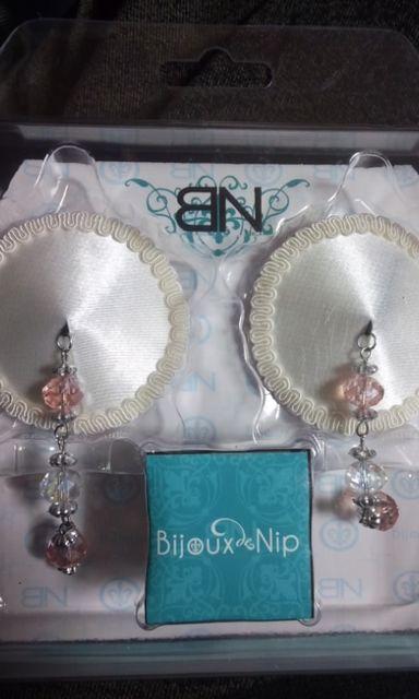 ラウンドカットビーズのタッセル付き ホワイトセクシーニプレス < 女性ファッション ラウンドカットビーズのタッセル付き ホワイトセクシーニプレス < 女性ファッションの