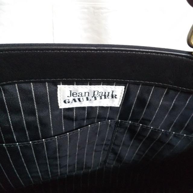 【廃盤】激レア!!ゴルチエ★薔薇型押しトートbag(黒)★新品同様 < ブランド  【廃盤】激レア!!ゴルチエ★薔薇型押しトートbag(黒)★新品同様 < ブランドの