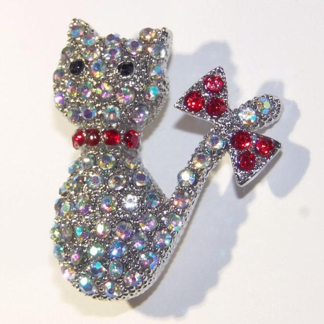 猫 ネコ ねこ ラインストーン リボン ブローチ ピンブローチ バッジ ピンバッジ ラペルピン < 女性アクセサリー/時計  猫 ネコ ねこ ラインストーン リボン ブローチ ピンブローチ バッジ ピンバッジ ラペルピン < 女性アクセサリー/時計の