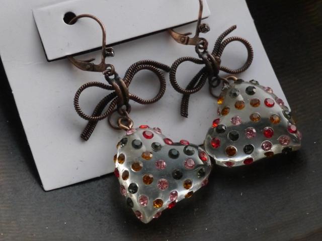 新品 ゴスロリ姫系 アンティーク調ゴシックゆらゆらクリアハートストーンピアス BETSEY JOHNSON < 女性アクセサリー/時計 新品 ゴスロリ姫系 アンティーク調ゴシックゆらゆらクリアハートストーンピアス BETSEY JOHNSON < 女性アクセサリー/時計の