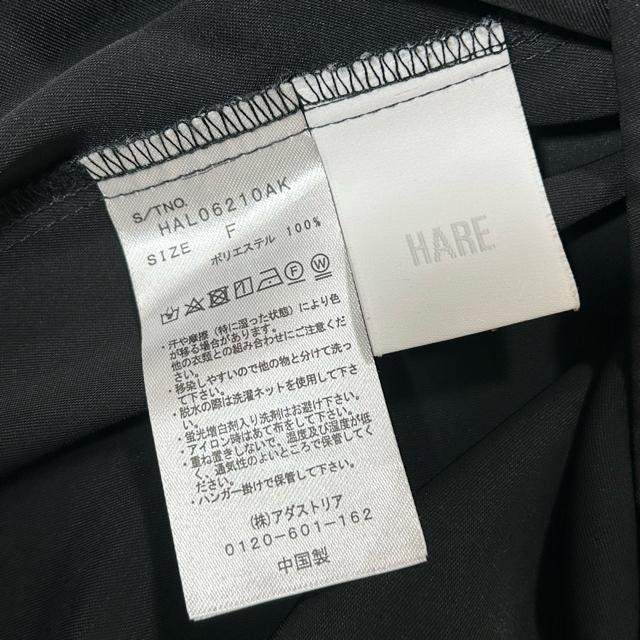 極美品 HARE ハレ 2WAYスリット シャーリング ブラウス < ブランド 極美品 HARE ハレ 2WAYスリット シャーリング ブラウス < ブランドの