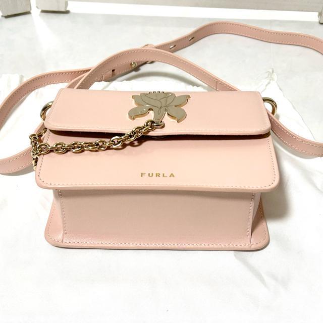 美品 FURLA フルラ チューベローザ ミニ クロスボディバッグ < ブランド  美品 FURLA フルラ チューベローザ ミニ クロスボディバッグ < ブランドの