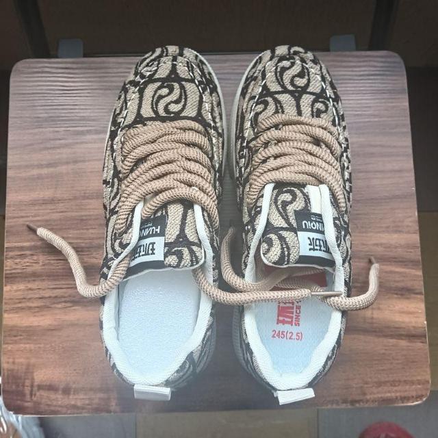 新品 24.5cm レディース スニーカー ブラウン シューズ 靴 カジュアル < 女性ファッション  新品 24.5cm レディース スニーカー ブラウン シューズ 靴 カジュアル < 女性ファッションの