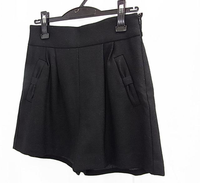 500円スタ【美品】Anatelier アナトリエ ブラック ハーフパンツ(サイズ36/レディース/レギンス合わせ◎) < ブランド 500円スタ【美品】Anatelier アナトリエ ブラック ハーフパンツ(サイズ36/レディース/レギンス合わせ◎) < ブランドの