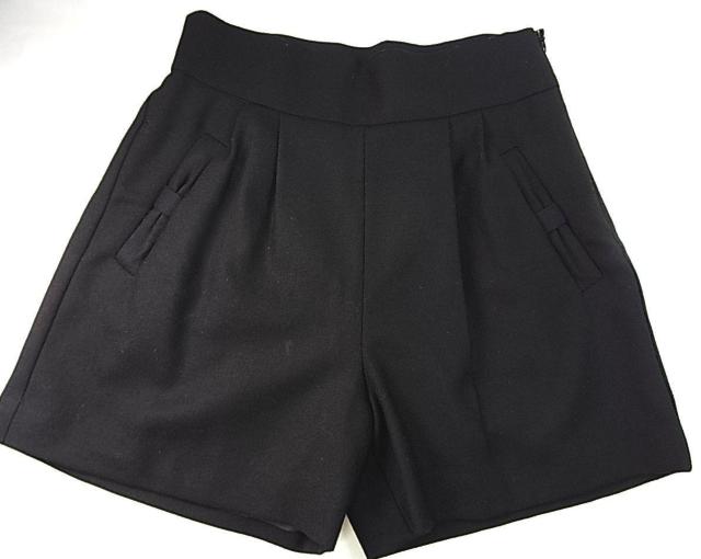 500円スタ【美品】Anatelier アナトリエ ブラック ハーフパンツ(サイズ36/レディース/レギンス合わせ◎) < ブランド 500円スタ【美品】Anatelier アナトリエ ブラック ハーフパンツ(サイズ36/レディース/レギンス合わせ◎) < ブランドの