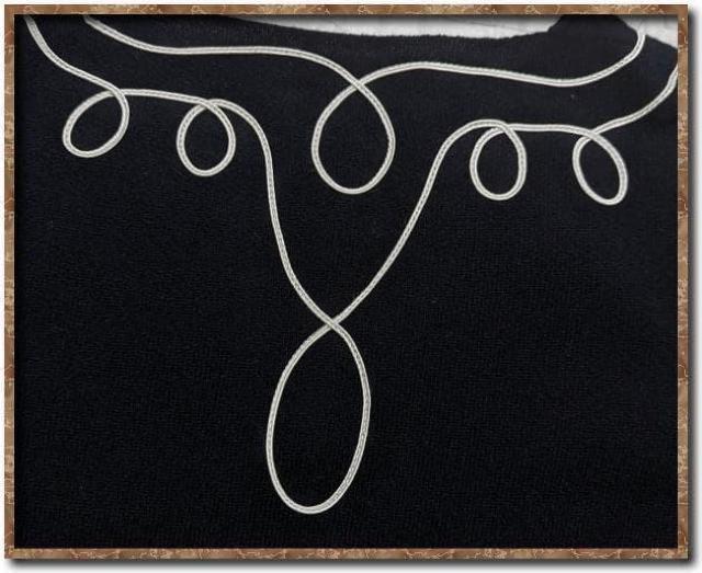 カルソン カシミヤ100%刺繍入りVネックニット 濃紺 < 女性ファッション カルソン カシミヤ100%刺繍入りVネックニット 濃紺 < 女性ファッションの