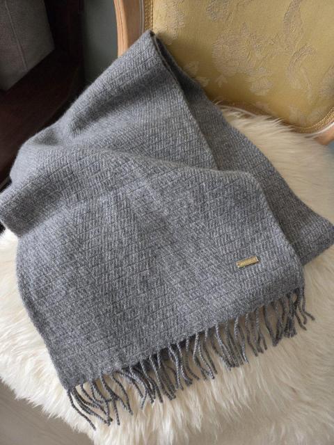 NINA RICCIマフラー★カシミヤ100%のライトグレーマフラー < ブランド NINA RICCIマフラー★カシミヤ100%のライトグレーマフラー < ブランドの