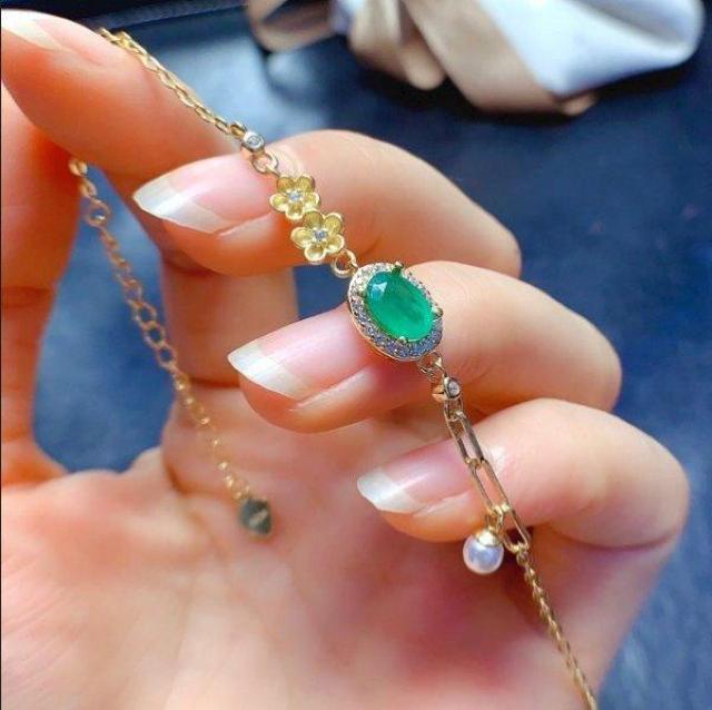 魅力的な天然エメラルドブレスレット 天然 ナチュラル アクセサリー カラーストーン 宝石 Su_6445 < 女性アクセサリー/時計 魅力的な天然エメラルドブレスレット 天然 ナチュラル アクセサリー カラーストーン 宝石 Su_6445 < 女性アクセサリー/時計の