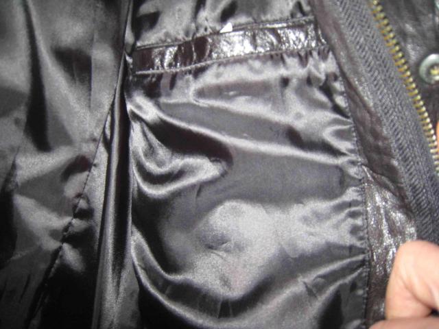 羊皮 黒 ジャケット ◆ 表記サイズはLですが、実寸はフリーサイズ < 男性ファッション 羊皮 黒 ジャケット ◆ 表記サイズはLですが、実寸はフリーサイズ < 男性ファッションの