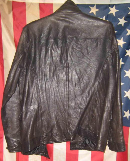 羊皮 黒 ジャケット ◆ 表記サイズはLですが、実寸はフリーサイズ < 男性ファッション 羊皮 黒 ジャケット ◆ 表記サイズはLですが、実寸はフリーサイズ < 男性ファッションの