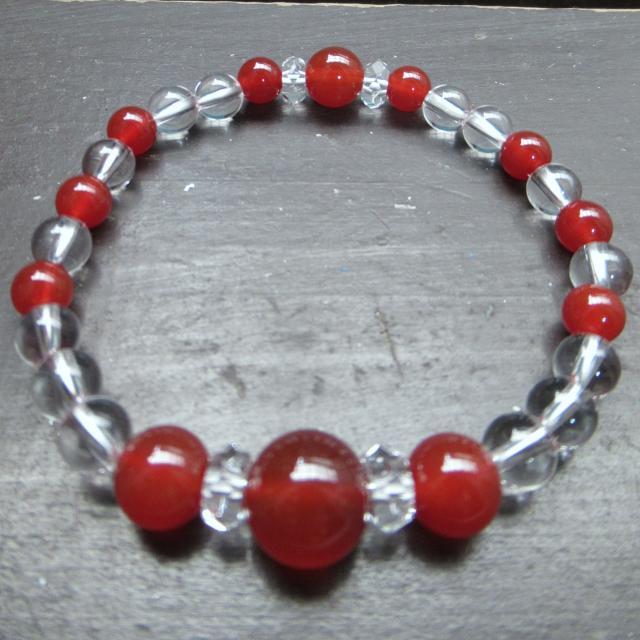 カーネリアンx水晶ブレスレット < 女性アクセサリー/時計 カーネリアンx水晶ブレスレット < 女性アクセサリー/時計の