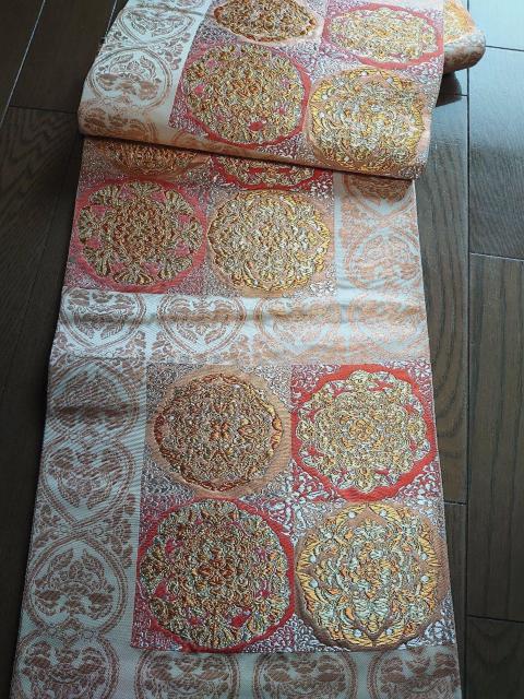 USED、六通の袋帯、ベージュにゴールド、花紋みたいな柄 < 女性ファッション  USED、六通の袋帯、ベージュにゴールド、花紋みたいな柄 < 女性ファッションの