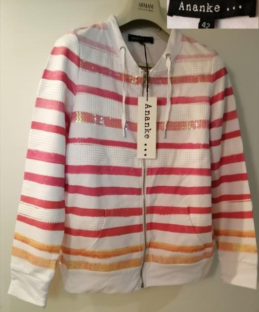 ★特価★値下げ不可特価新品未使用タグ付き上品高級素敵重宝ブルゾンジャケットノーカラーレディースアウタージップアップ ホワイトレッド < 女性ファッション  ★特価★値下げ不可特価新品未使用タグ付き上品高級素敵重宝ブルゾンジャケットノーカラーレディースアウタージップアップ ホワイトレッド < 女性ファッションの