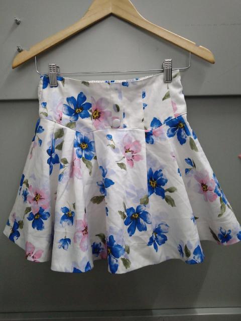 LIZ LISA☆花柄スカパン < ブランド LIZ LISA☆花柄スカパン < ブランドの