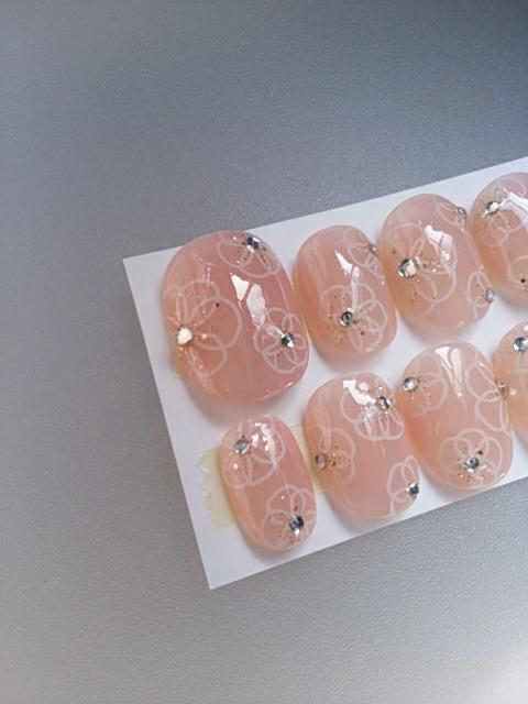 ジェルネイル.ナチュラルピンクベージュ&花柄.ストーン.ショート < 香水/コスメ/ネイル  ジェルネイル.ナチュラルピンクベージュ&花柄.ストーン.ショート < 香水/コスメ/ネイルの