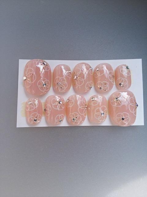 ジェルネイル.ナチュラルピンクベージュ&花柄.ストーン.ショート < 香水/コスメ/ネイル  ジェルネイル.ナチュラルピンクベージュ&花柄.ストーン.ショート < 香水/コスメ/ネイルの