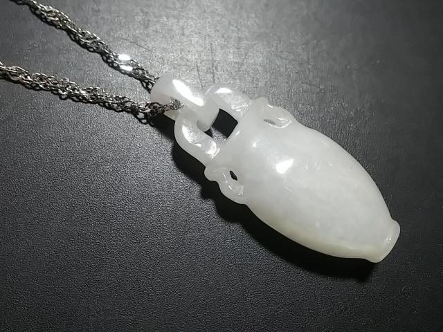 天然石★ミャンマー翡翠 寶瓶 ペンダント < 女性アクセサリー/時計  天然石★ミャンマー翡翠 寶瓶 ペンダント < 女性アクセサリー/時計の