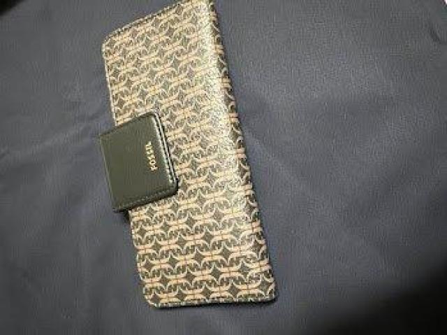 Fossil tHbV  J[hP[XfB[X }fB\ Nb` ubN  uh 