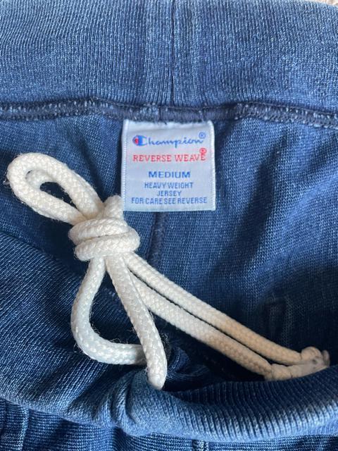 チャンピオン Champion リバースウィーブ ショートパンツ C3-H502 無地 Mサイズハーフパンツ インディゴウォッシュ < 男性ファッション  チャンピオン Champion リバースウィーブ ショートパンツ C3-H502 無地 Mサイズハーフパンツ インディゴウォッシュ < 男性ファッションの