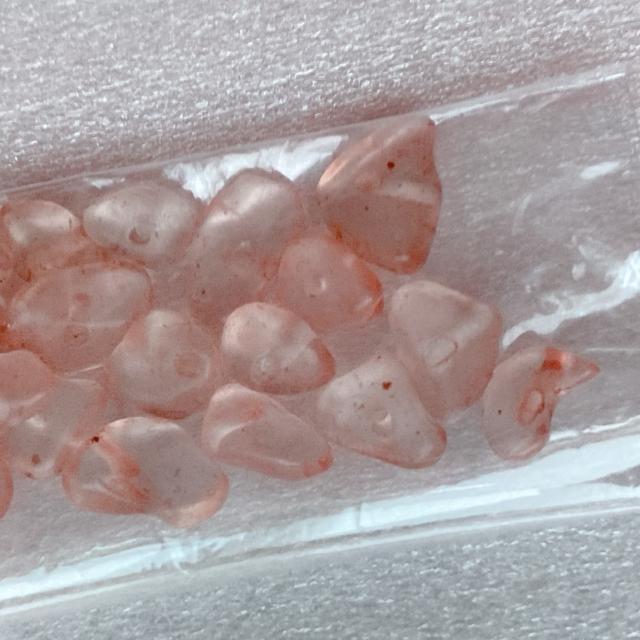 推しカラー 赤 ビーズミックス さざれ石 ビーズ ハンドメイド オタ活 推し活 N2m < ペット/手芸/園芸  推しカラー 赤 ビーズミックス さざれ石 ビーズ ハンドメイド オタ活 推し活 N2m < ペット/手芸/園芸の